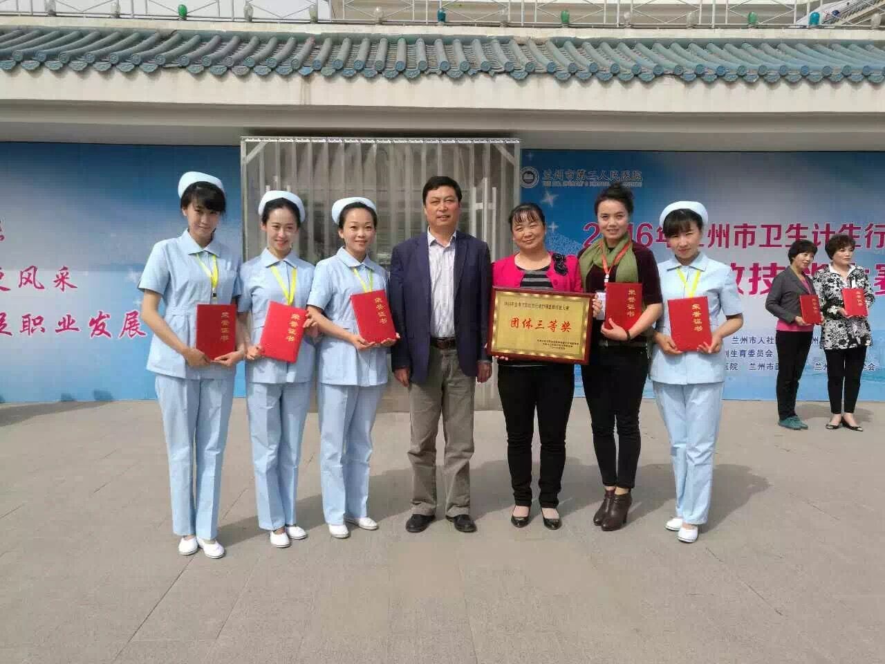 QQ圖片20160510143407.jpg